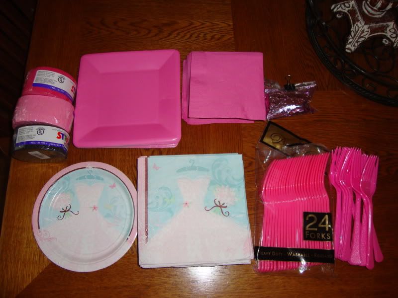 36 pink forks 35 pink paper plates 38 pink napkins 4 wedding dress plates 