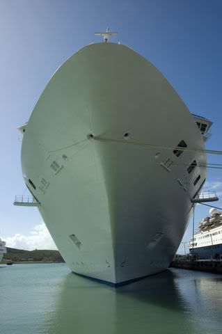 CruiseShipBowcomp.jpg