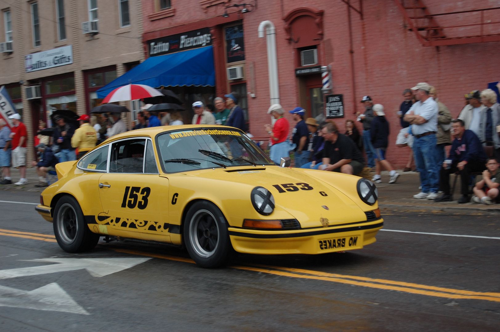 http://i100.photobucket.com/albums/m17/vlad-e30m3/watkins-glen-sept-2009/watkins-glen-Sept2009136.jpg