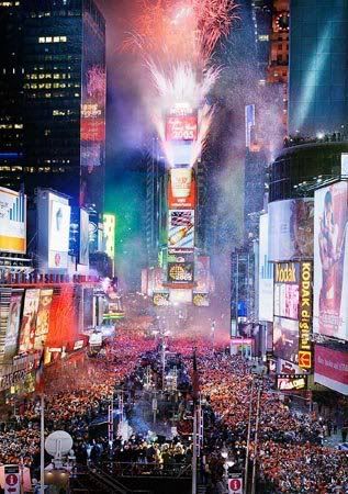 time square new years eve. die nyc years eve excitment