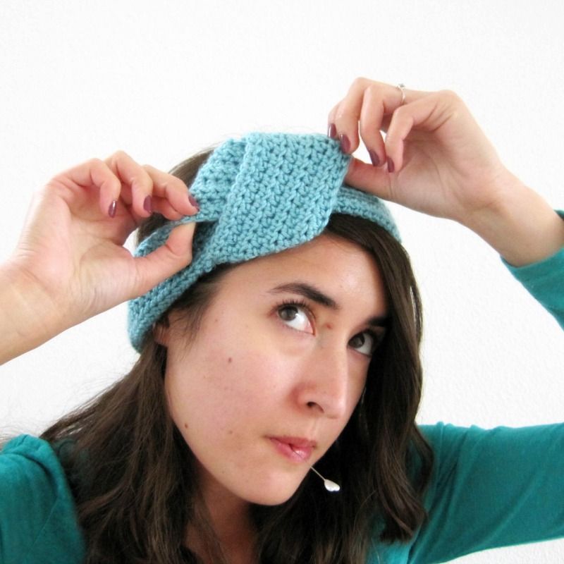 The Big Knot Headband: free crochet pattern | She's Got the Notion