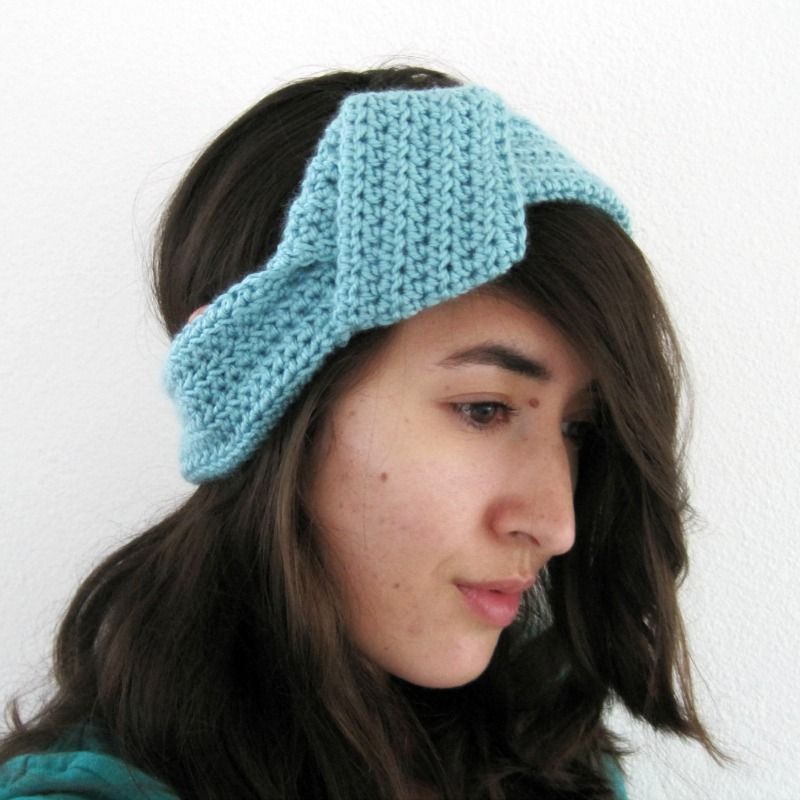 The Big Knot Headband: free crochet pattern | She's Got the Notion