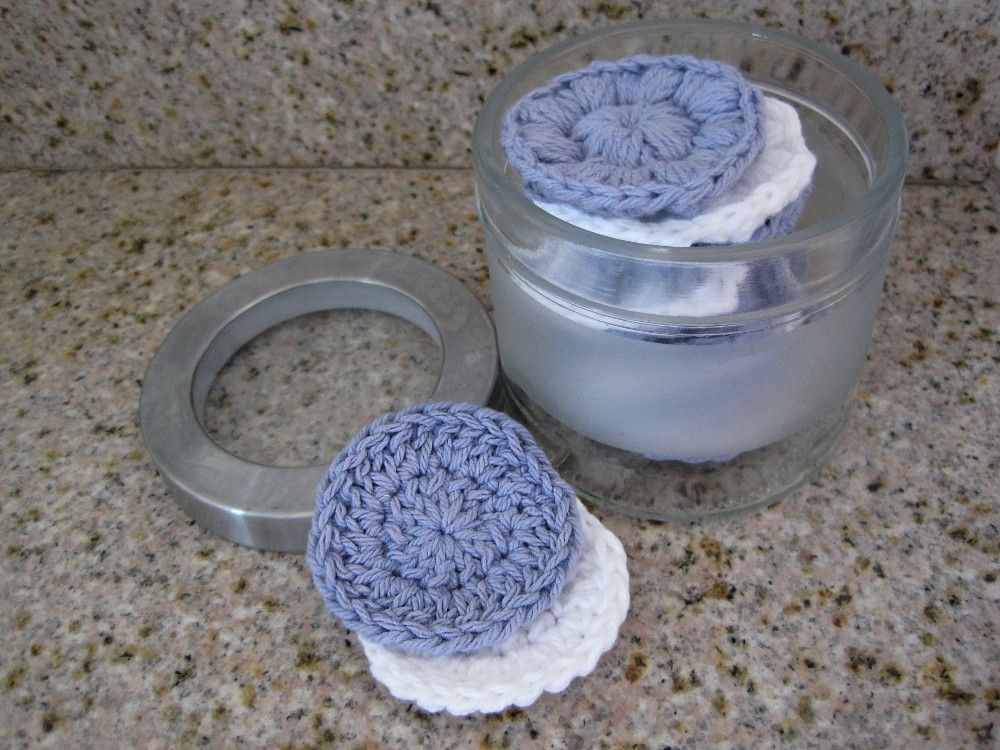 Crochet Cotton Pads and Face Scrubbies | She's Got the Notion