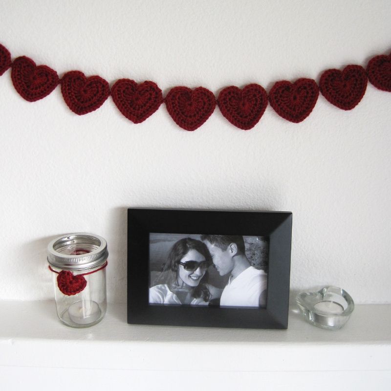 Crochet Heart Garland for Valentine's Day | She's Got the Notion
