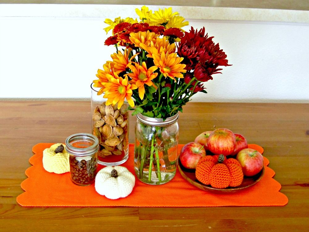 Crochet pumpkins & fall tablescape | She's Got the Notion
