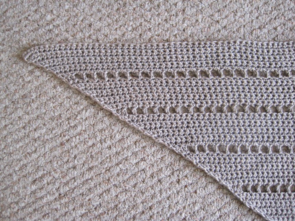 Royal Triangle Shawl (crochet) | She's Got the Notion