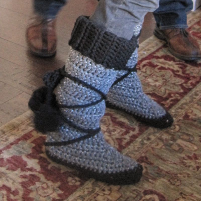 Crochet Eskimo Boots | She's Got the Notion