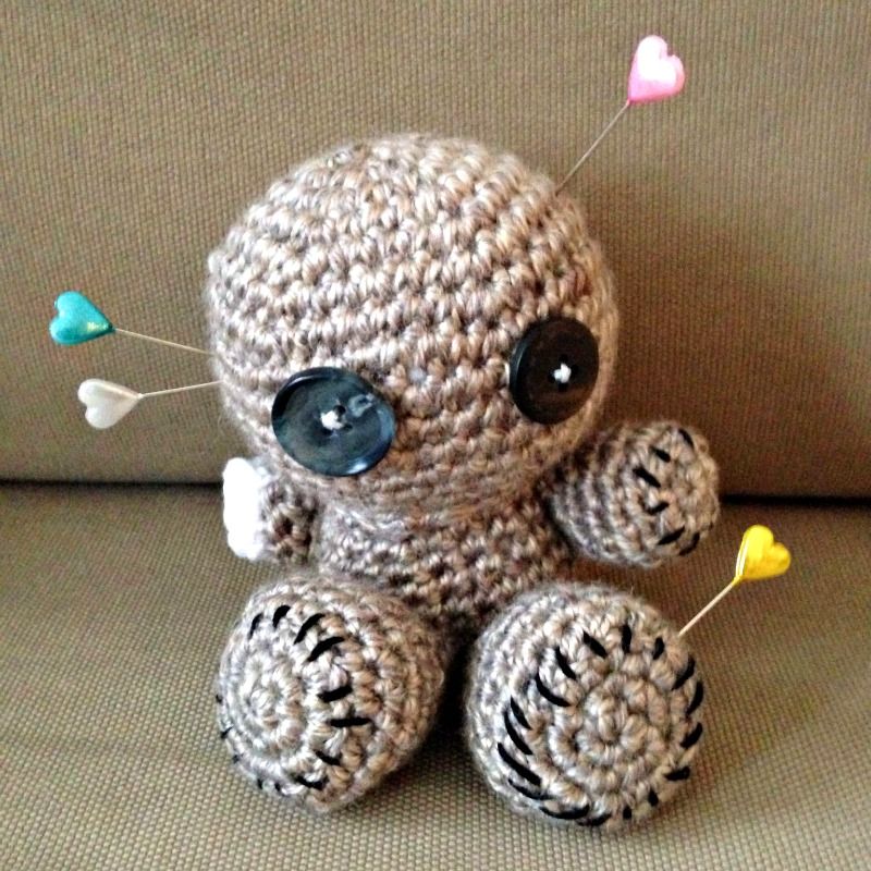 One-Armed Voodoo Doll: crochet amigurumi | She's Got the Notion