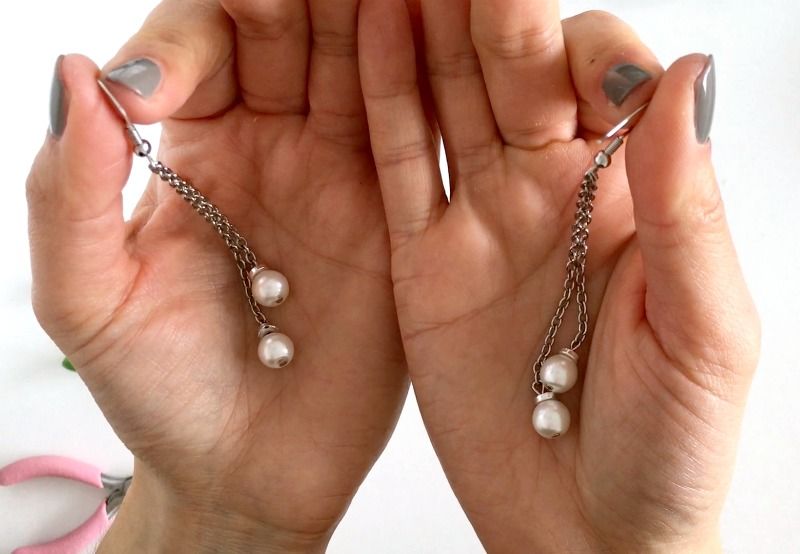 Pearl Drop Chain Earrings: DIY jewelry making tutorial | She's Got the Notion