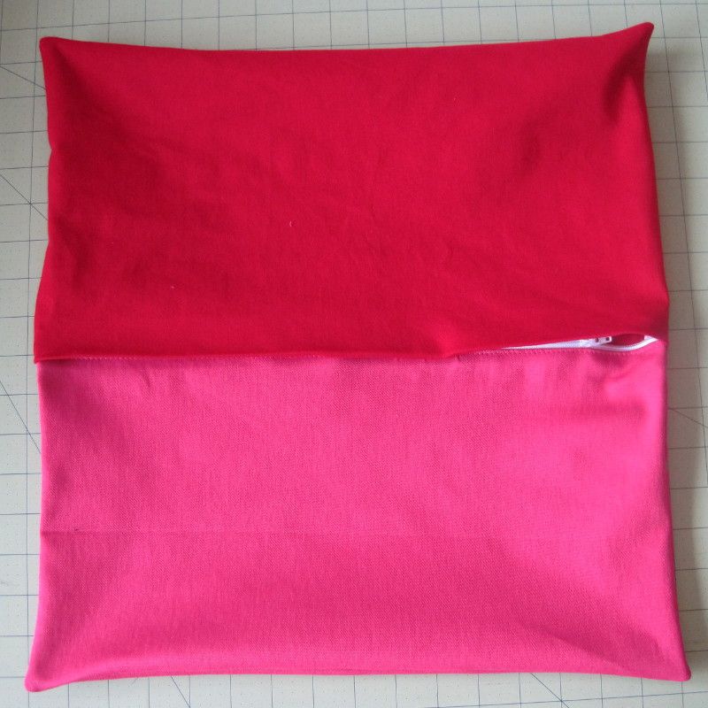 Color Block Pillow with Hidden Zipper. DIY Valentine's Day decor sewing tutorial | She's Got the Notion