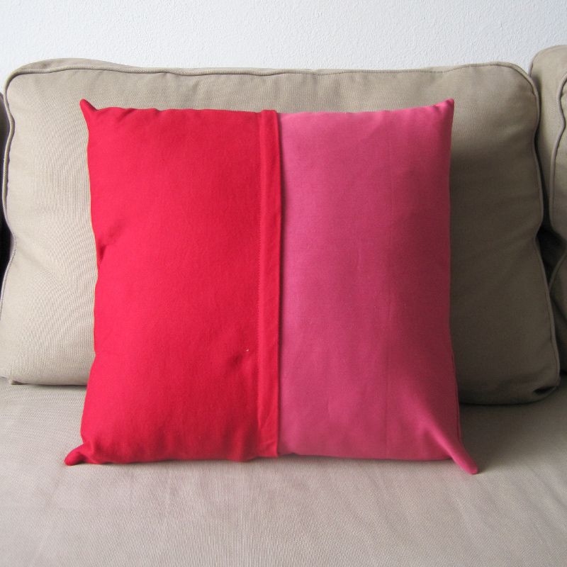 Color Block Pillow with Hidden Zipper. DIY Valentine's Day decor sewing tutorial | She's Got the Notion