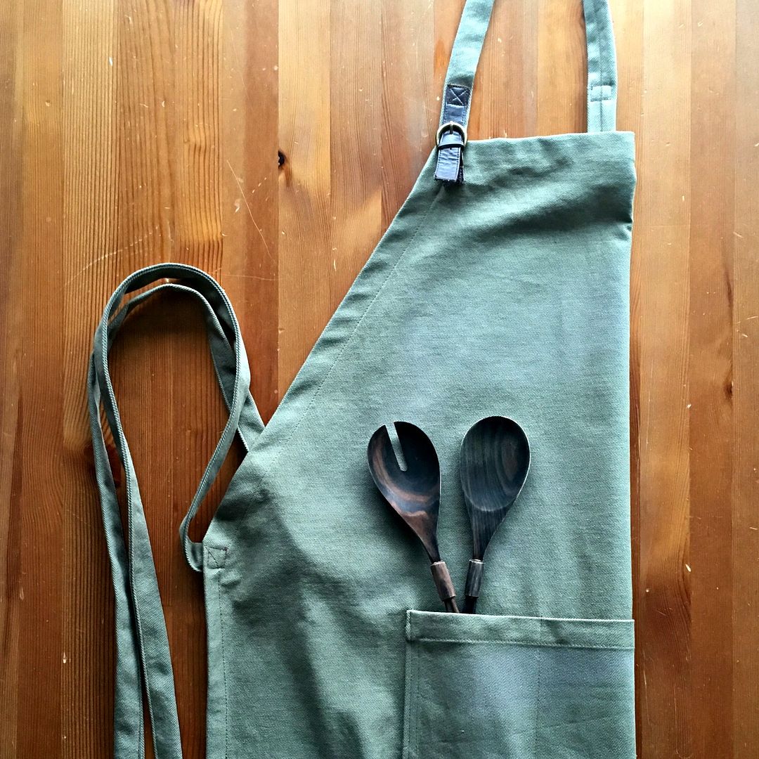 Men's Apron Sewing Tutorial | She's Got the Notion