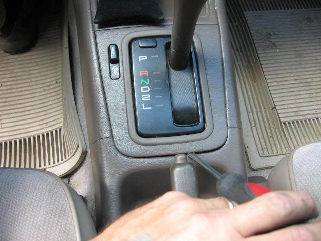 2005 Toyota corolla console removal