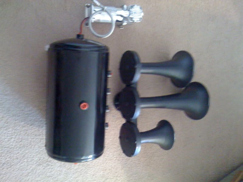 Hornblasters Nathan Airchime K3 train horn kit Ford Powerstroke