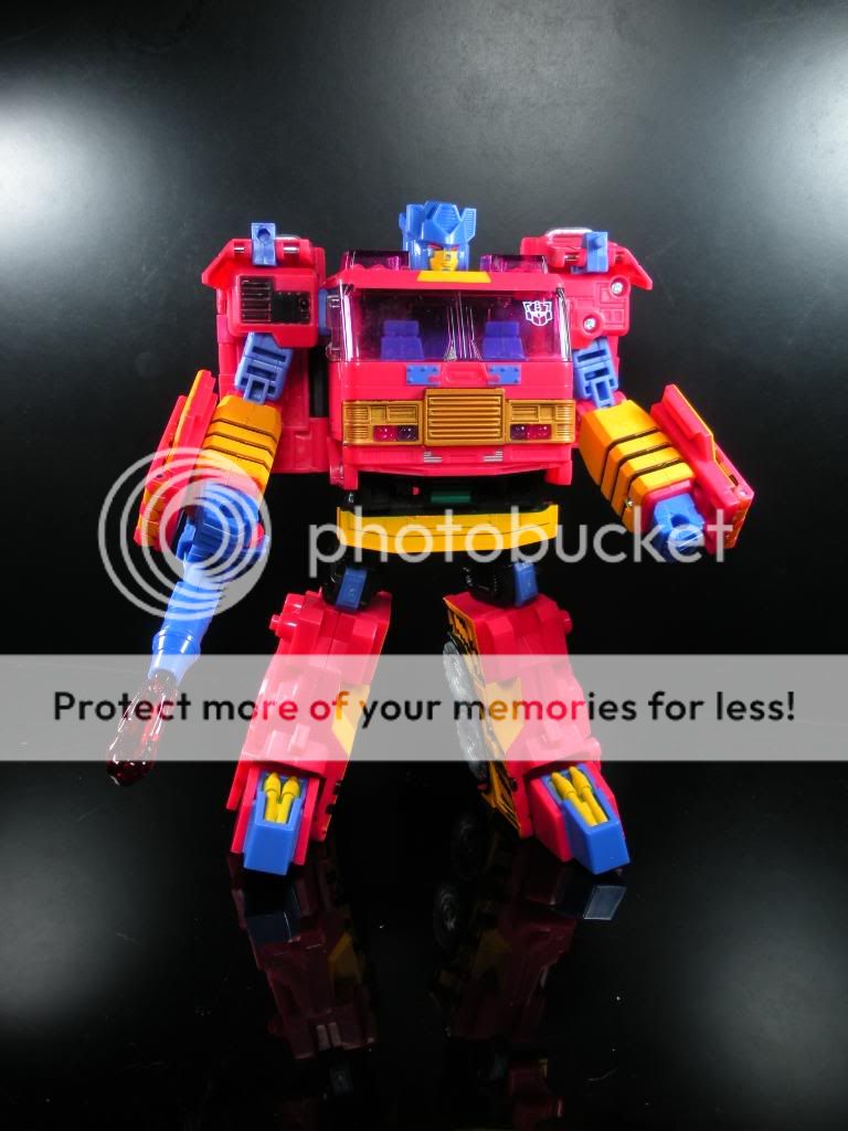 PIC review of Botcon 2010 Spark/Pyro | TFW2005 - The 2005 Boards