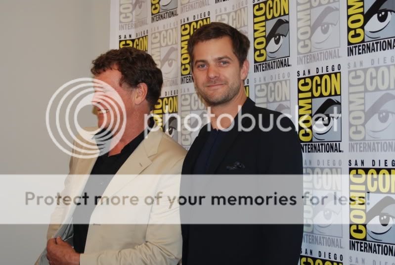 Oh Pacey!  Why must your smile charm me so?  Joshua Jackson and John Noble of Fringe in the press room.